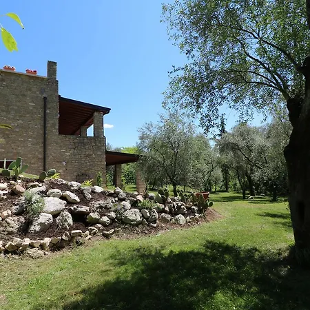 La Cascata Negli Ulivi Bed & Breakfast