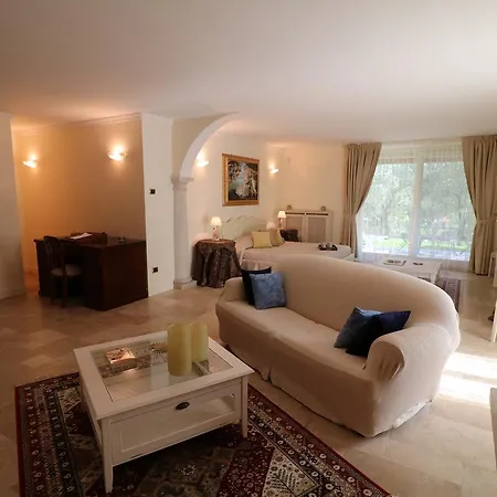 La Cascata Negli Ulivi Bed & Breakfast