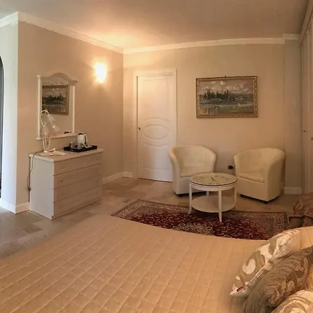 La Cascata Negli Ulivi Bed & Breakfast