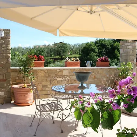 La Cascata Negli Ulivi Bed & Breakfast
