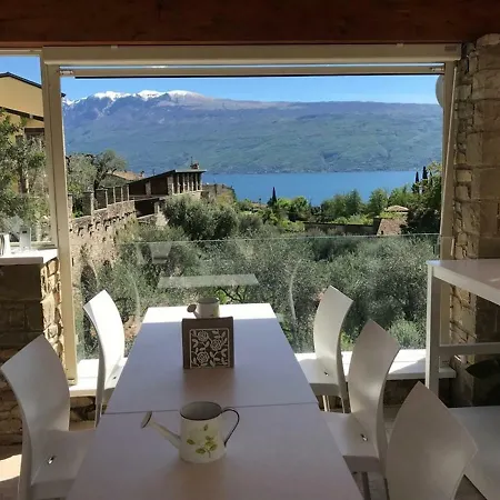 La Cascata Negli Ulivi Bed & Breakfast 3*
