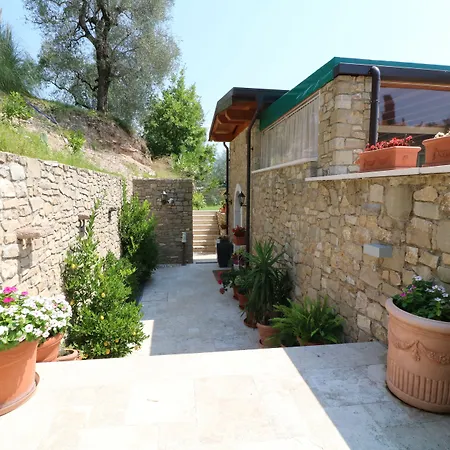 La Cascata Negli Ulivi 4* 토스콜라노마데노